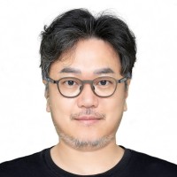 김지건