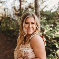 Breanna Lowe