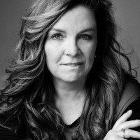 Julie Tauro