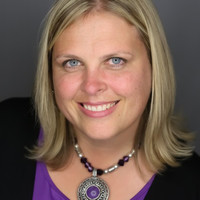 Joellen Wade