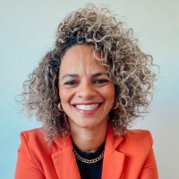 Emanuelle Souza