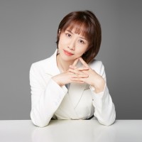 Bella Fang