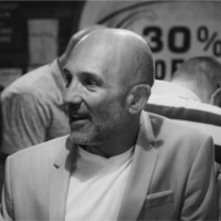 Simon Chaney