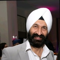 Kunwar Ajit Singh ( Rocky Arora )