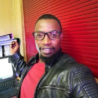 Mandla Dliwayo