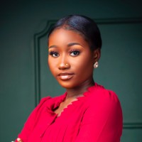 Lois Zakari