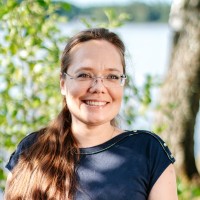Lynn T.