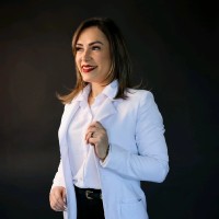 Débora Ribeiro