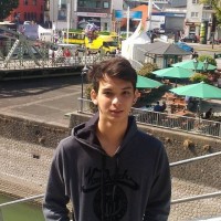 Eric Holzaepfel
