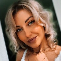 Ellie Hansen
