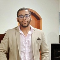 Dr. Felipe Tomaz