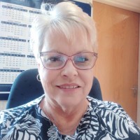Glenda Law