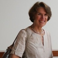 Lynn Y Moore