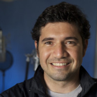 Eduardo Larez