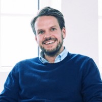 Dr. Thomas Hansmann