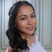 Julie De Leon