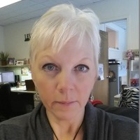 Valerie Nelson