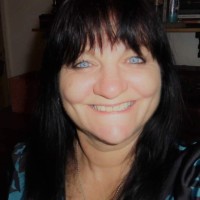 Suzanne Lyon