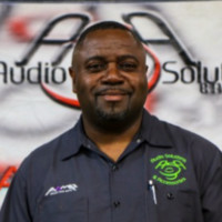Wayne Holton