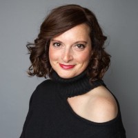 Serena Wolf ★ Headhunter