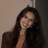 Júlia R.