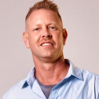 Christopher Amos
