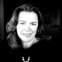 Laura López Ríos, Phd