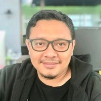 Rendra Toro