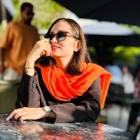 Minoo Khosravi