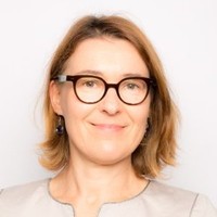 Catherine De Vries