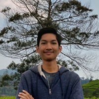 Julian Akmal S