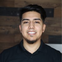 Oscar J. Lara