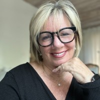 Nancy Ouellette