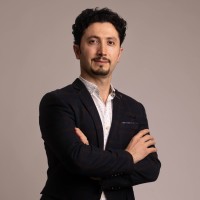 Dr. Senol Akaydin