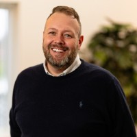 Cliff Morgen - rengøring med go’ kemi