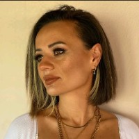 Esra Akpinarli Öz