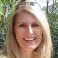 Vivien Thompson