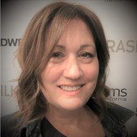 Lisa Travers