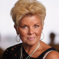 Jo Barrington (Michaels)