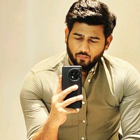 Faiz Khan