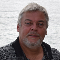 Dr Nick McIntyre