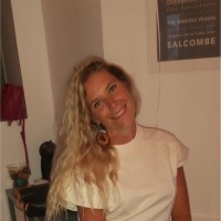 JULIE DE GEYTER