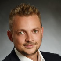 Dominik Bach