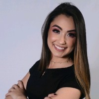 Thais Maximiliano