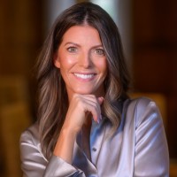 Dr. Victoria Travis