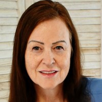 Dr. Jan W.