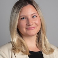 Kristen Mccabe (Riebesell)
