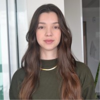 Vitória Pini Oliveira
