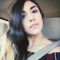 Vanya Flores