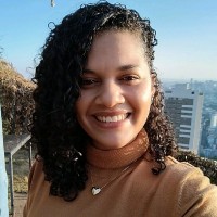 Thaís A.